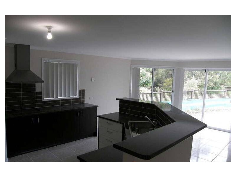 6 Sapium Road, Redland Bay QLD 4165