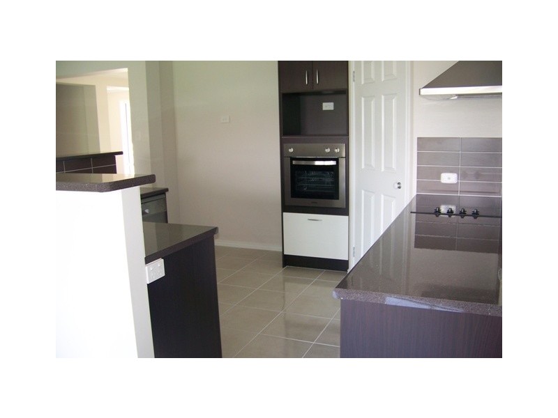 6 Sapium Road, Redland Bay QLD 4165