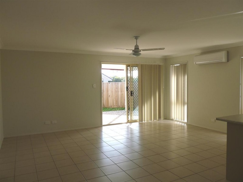 11 Fiddlewood St, Victoria Point QLD 4165