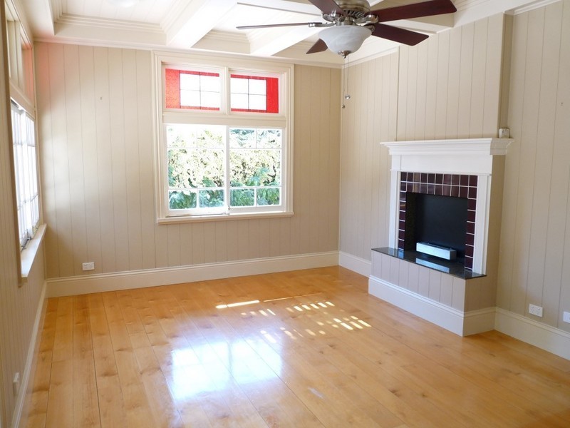 335 Bloomfield Street, Cleveland QLD 4163