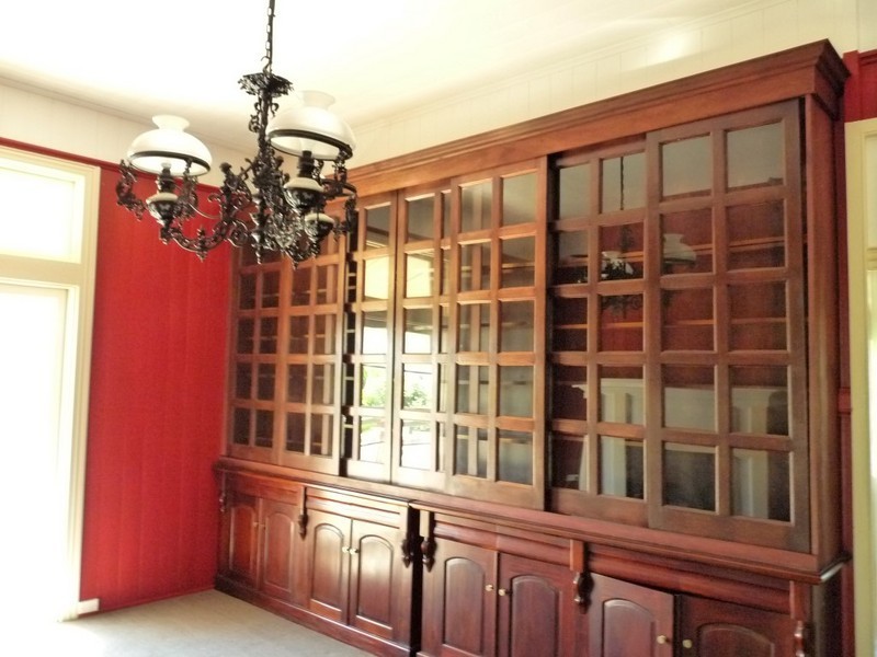 335 Bloomfield Street, Cleveland QLD 4163