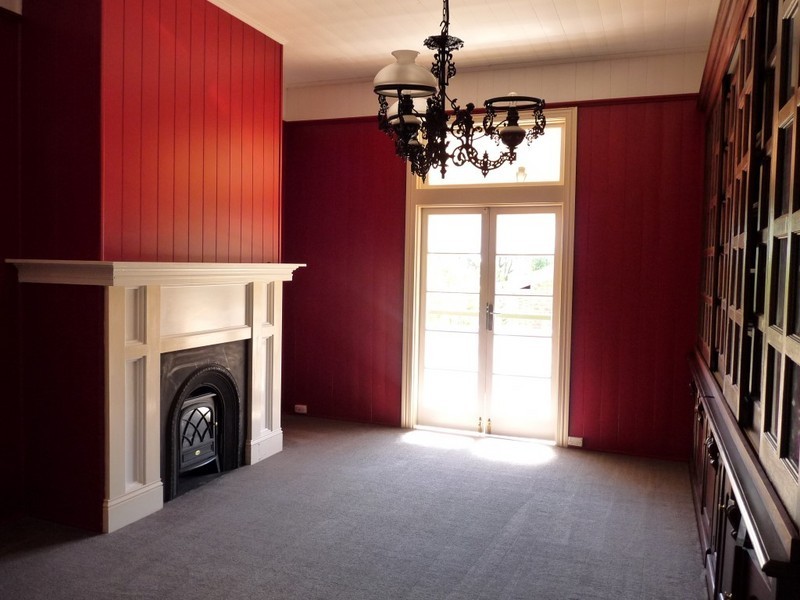 335 Bloomfield Street, Cleveland QLD 4163