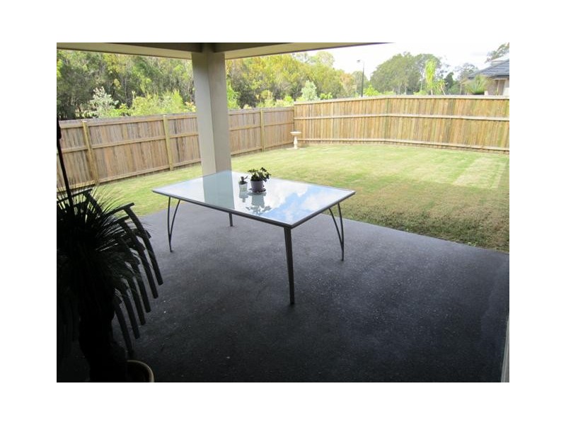 2 Oak Leaf Street, Thornlands QLD 4164