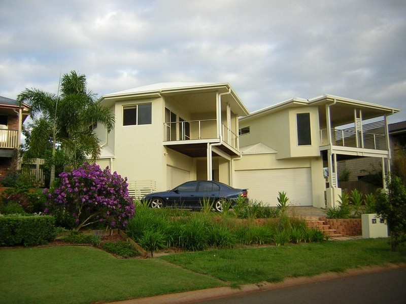 2/14 Irwin Place, Redland Bay QLD 4165