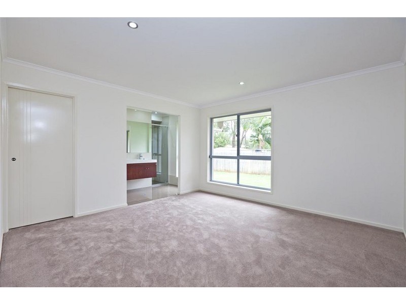 9 Illidge Road, Victoria Point QLD 4165