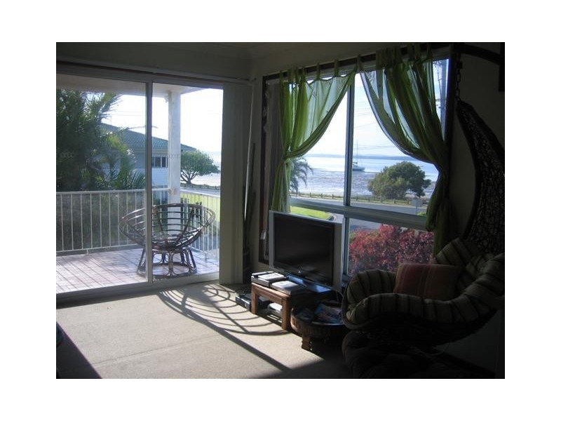 4 Beach Court, Victoria Point QLD 4165