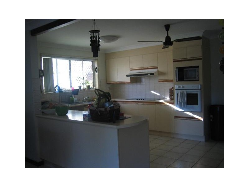 4 Beach Court, Victoria Point QLD 4165