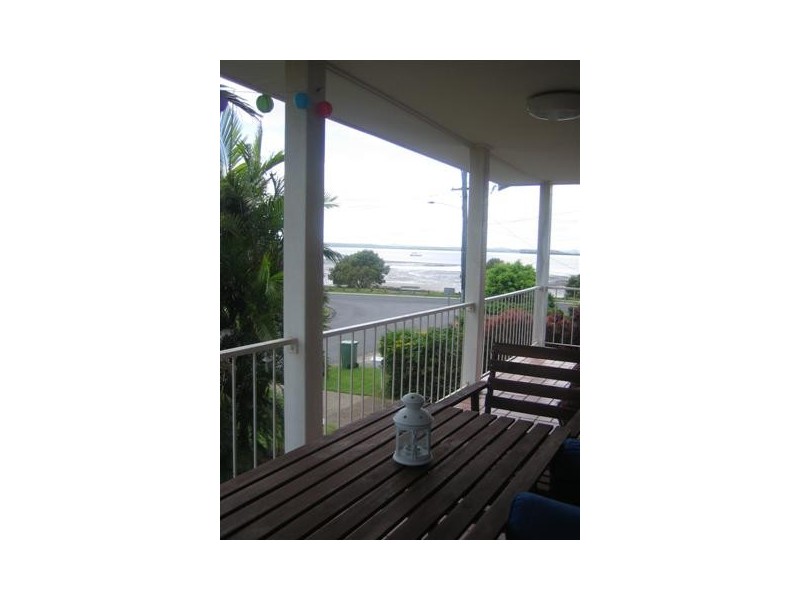 4 Beach Court, Victoria Point QLD 4165