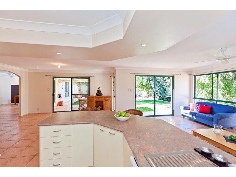 10 Ralph Street, Cleveland QLD 4163