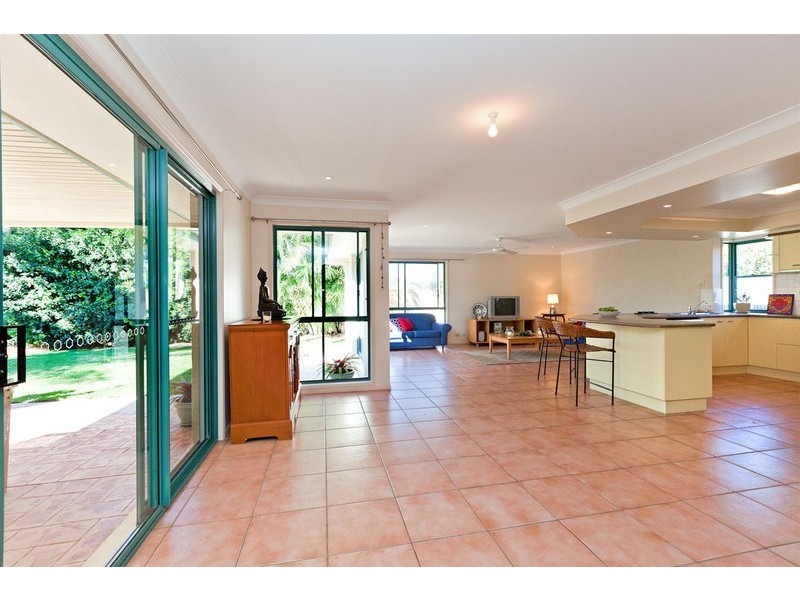 10 Ralph Street, Cleveland QLD 4163