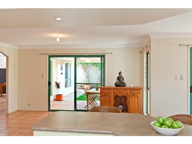 10 Ralph Street, Cleveland QLD 4163