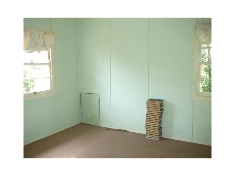 5 Base Street, Victoria Point QLD 4165