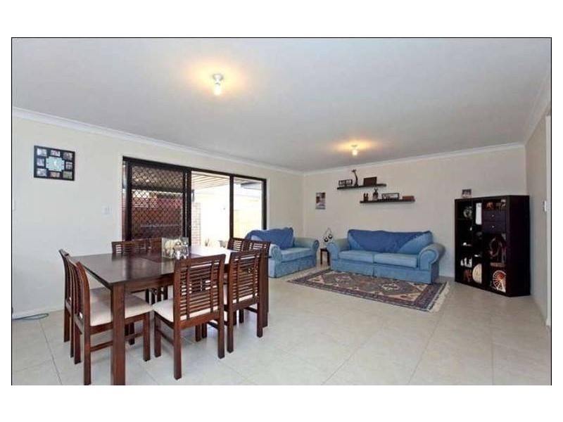 16 Butternut Circuit, Thornlands QLD 4164