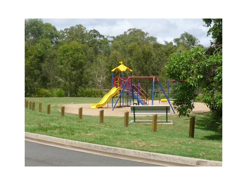 72 Sunningdale Drive, Redland Bay QLD 4165