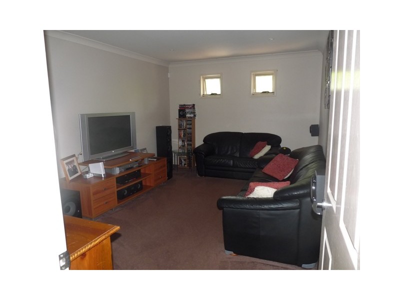 72 Sunningdale Drive, Redland Bay QLD 4165