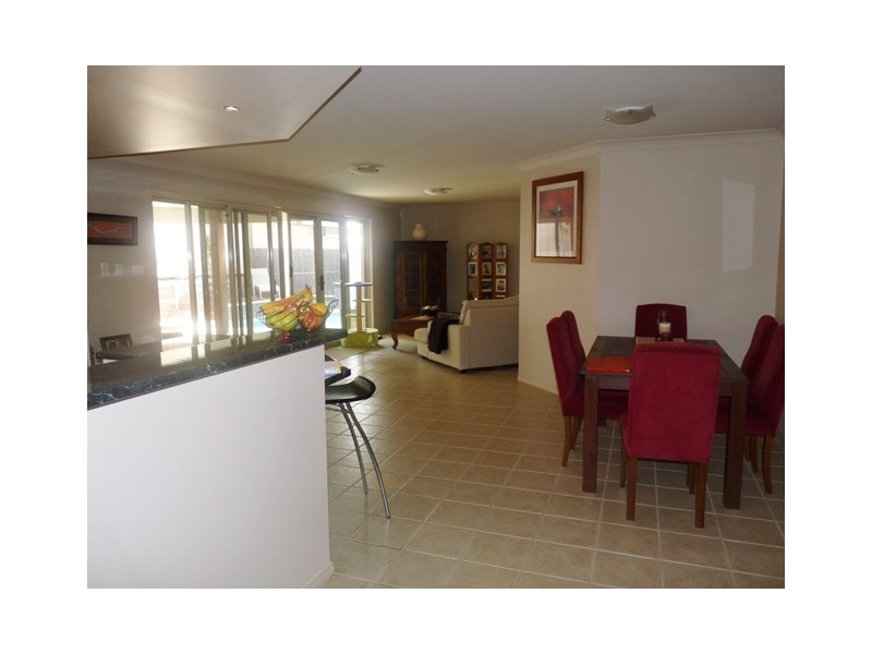 72 Sunningdale Drive, Redland Bay QLD 4165