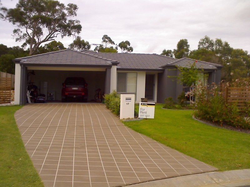17 Aqua Crescent, Redland Bay QLD 4165