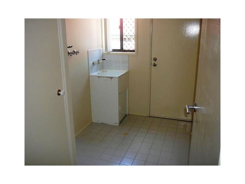 20  Poinciana Avenue, Victoria Point QLD 4165