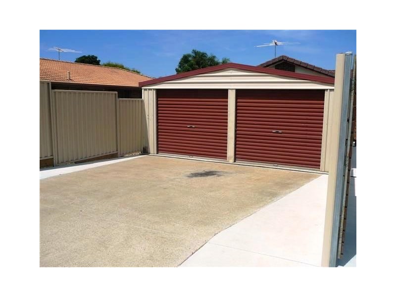 20  Poinciana Avenue, Victoria Point QLD 4165