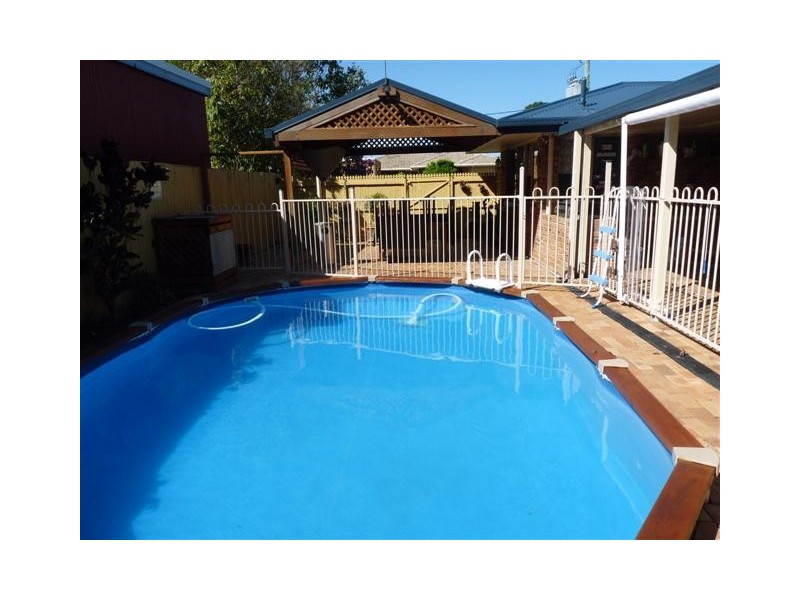 1 Lavelle Court, Victoria Point QLD 4165