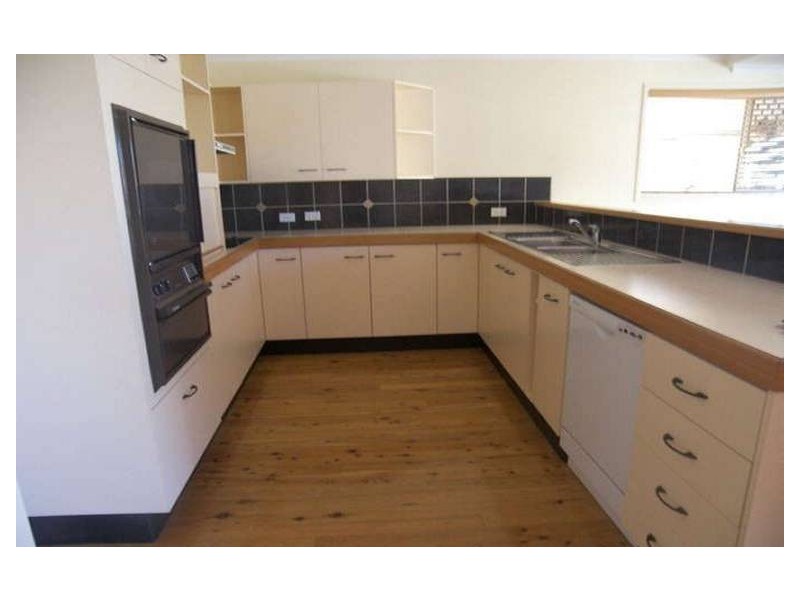 30 Yeo St, Victoria Point QLD 4165