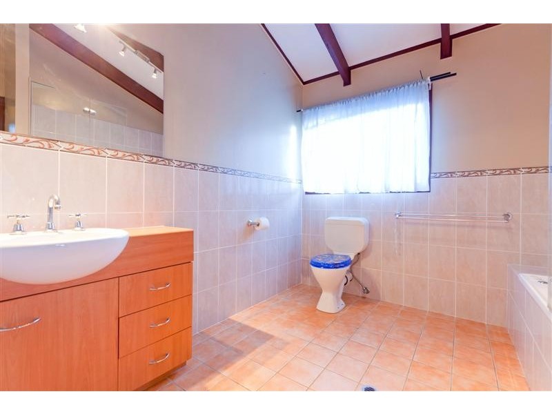 11 Albert Street, Victoria Point QLD 4165