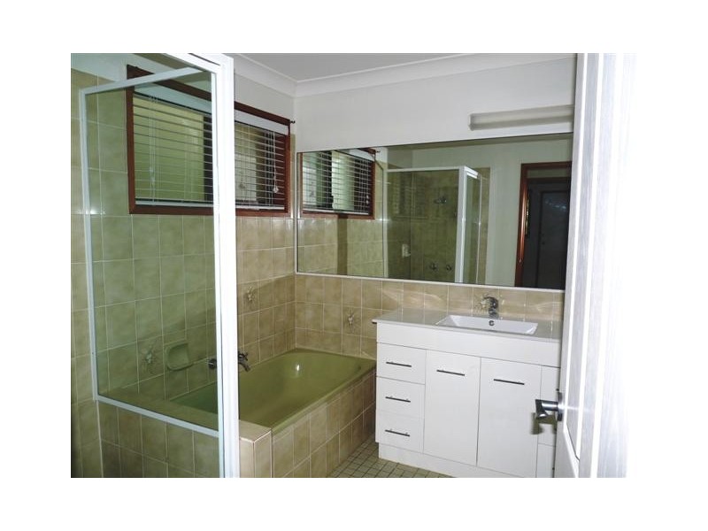 11 Muirhead Court, Victoria Point QLD 4165