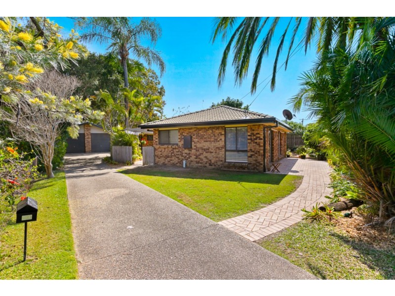 20 Beach Court, Victoria Point QLD 4165