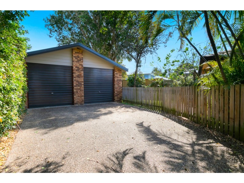 20 Beach Court, Victoria Point QLD 4165