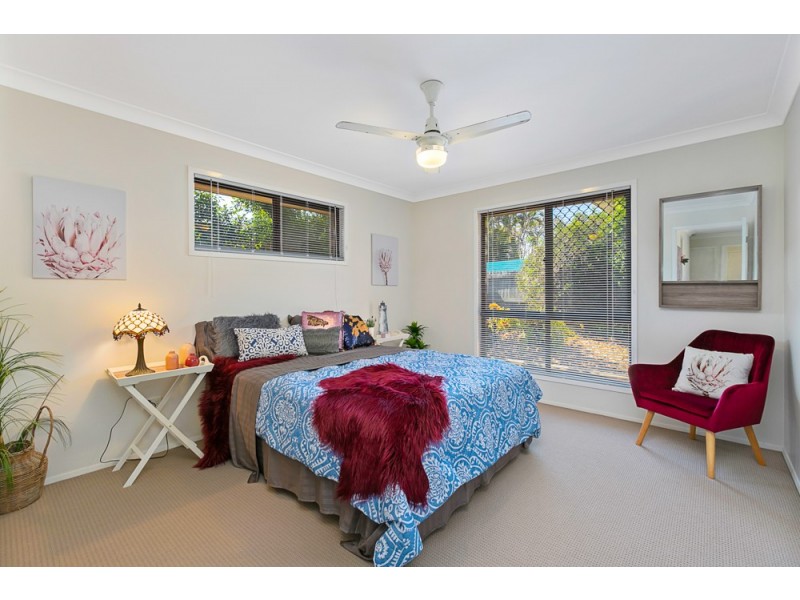 20 Beach Court, Victoria Point QLD 4165