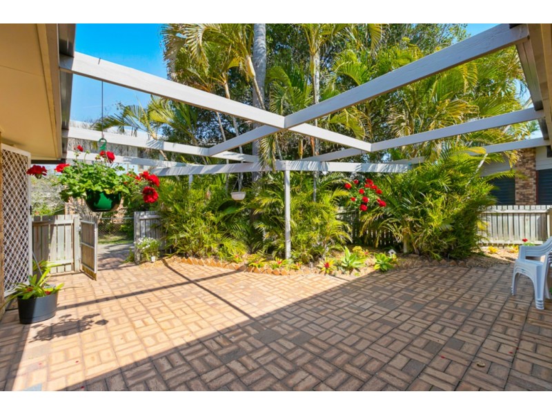 20 Beach Court, Victoria Point QLD 4165