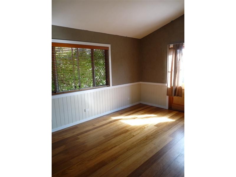 20 Moore St, Victoria Point QLD 4165