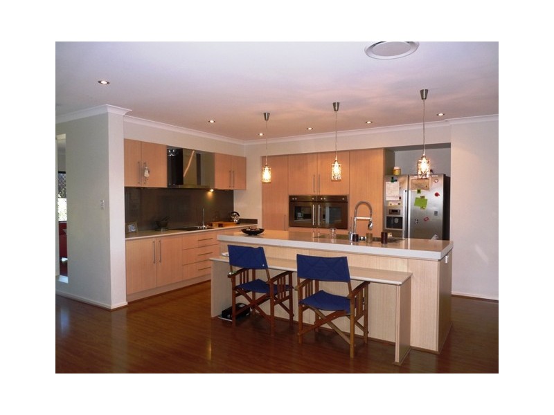 15 Creedin Court, Redland Bay QLD 4165