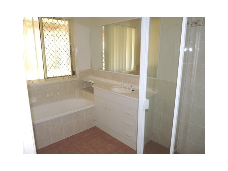 8 Argyle Place, Victoria Point QLD 4165
