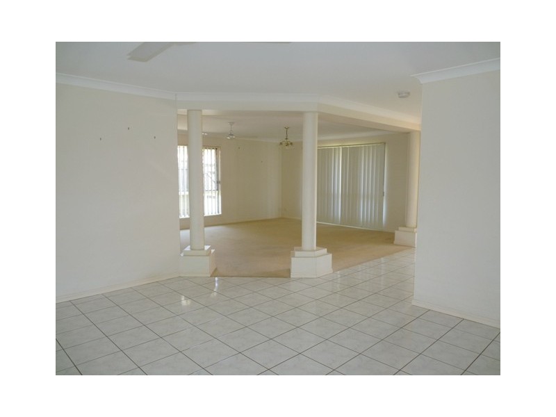 8 Argyle Place, Victoria Point QLD 4165