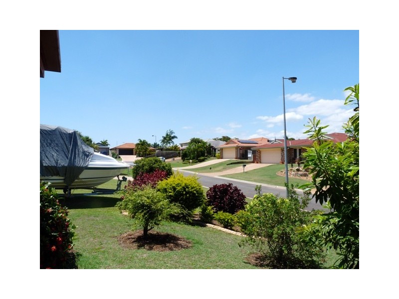 8 Argyle Place, Victoria Point QLD 4165