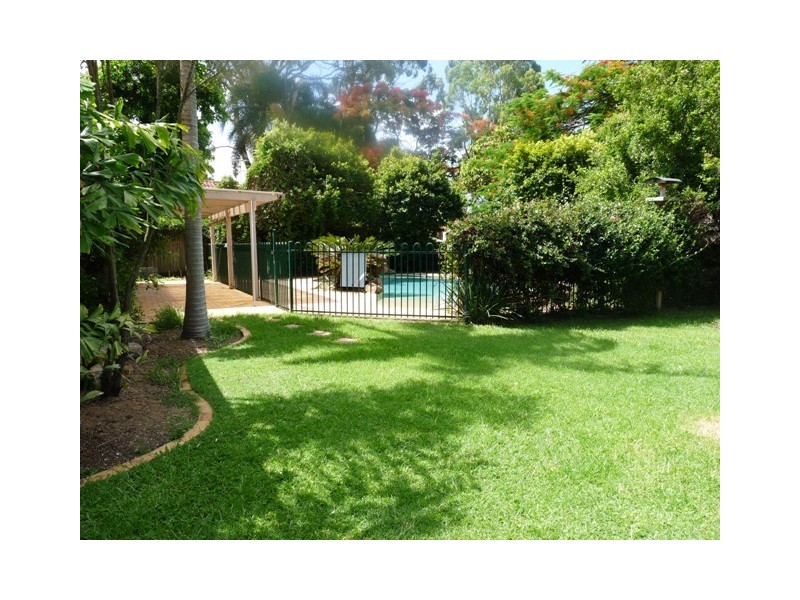 6 Jordana Court, Victoria Point QLD 4165