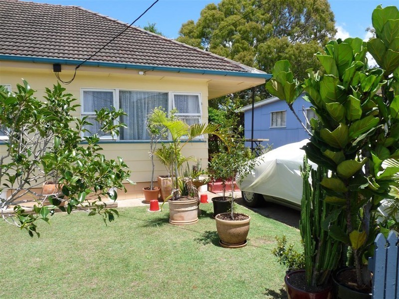 2/16 Base Street, Victoria Point QLD 4165