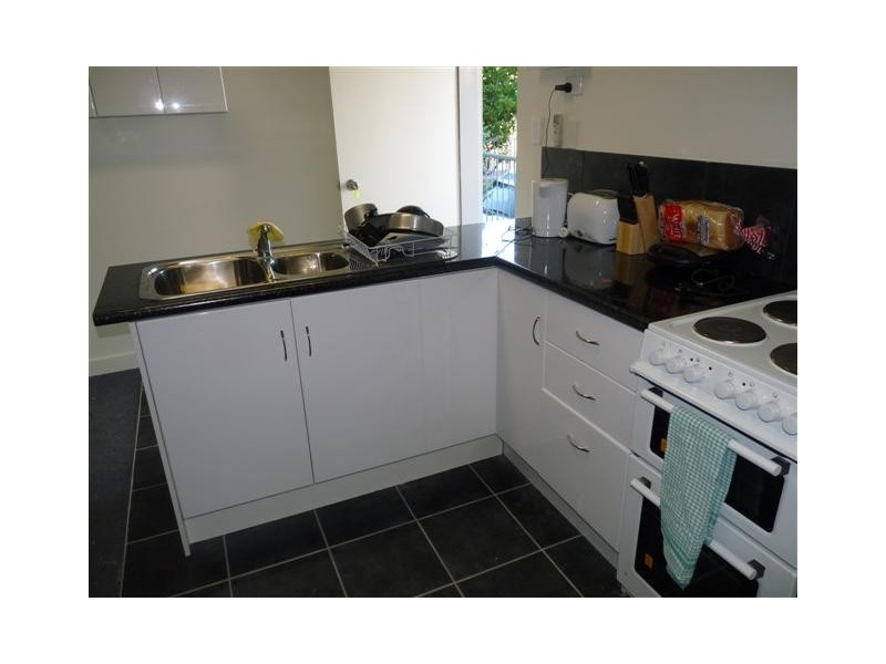 127 Colburn Ave, Victoria Point QLD 4165