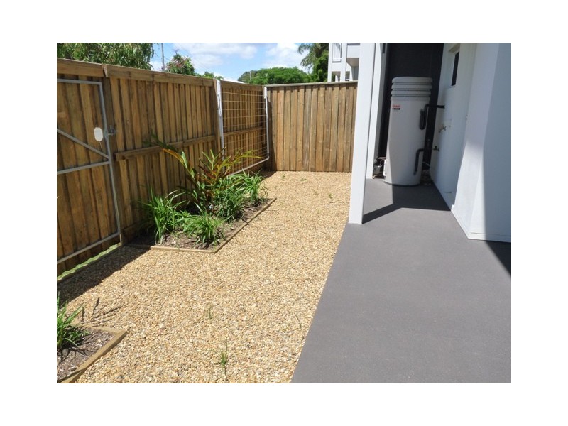 3/8 Edith Street, Wellington Point QLD 4160