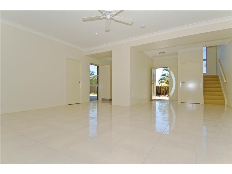 2/22 Boat Street, Victoria Point QLD 4165