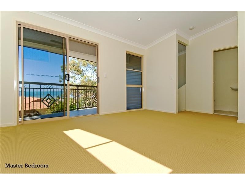 2/22 Boat Street, Victoria Point QLD 4165