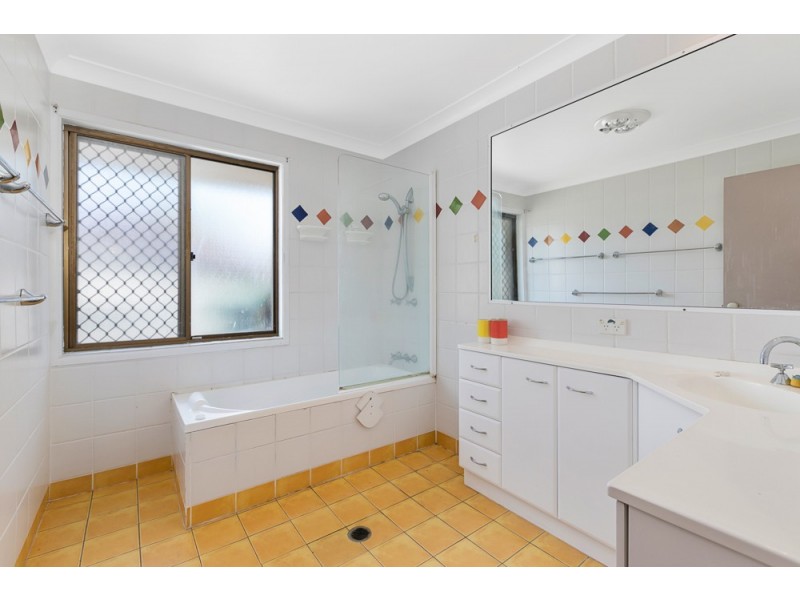 14 Wisteria Court, Victoria Point QLD 4165