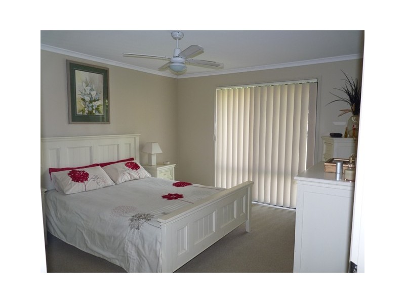 10 Balsam Street, Redland Bay QLD 4165