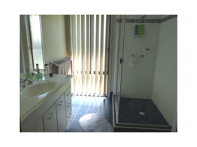 10 Balsam Street, Redland Bay QLD 4165