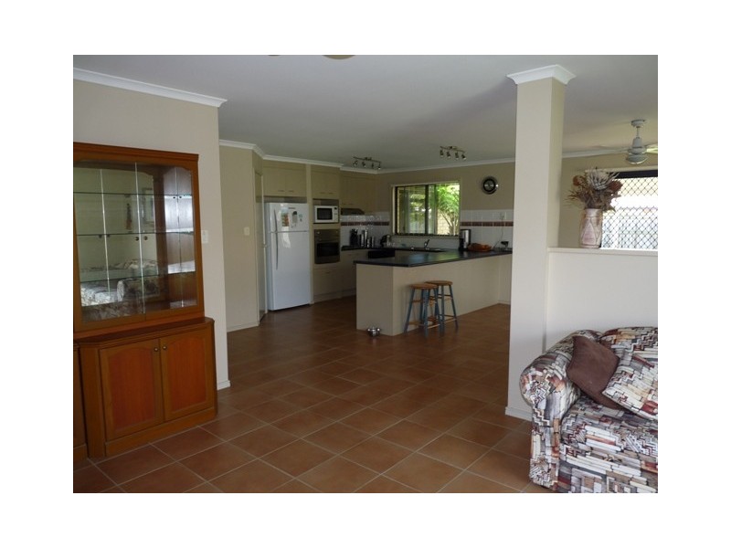 10 Balsam Street, Redland Bay QLD 4165