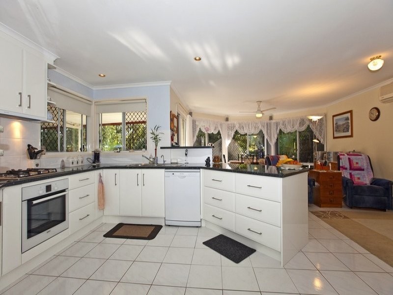 27 Tea Tree, Victoria Point QLD 4165