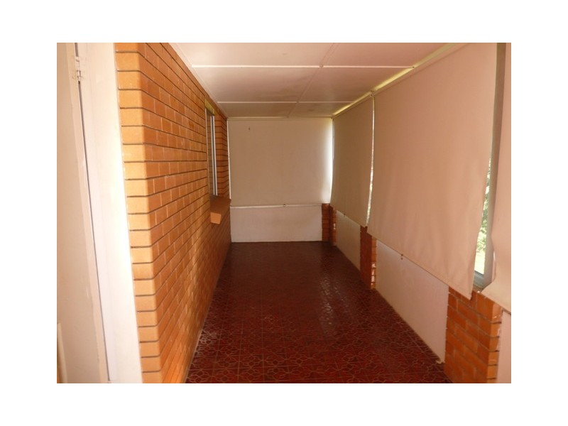 1 Base Street, Victoria Point QLD 4165