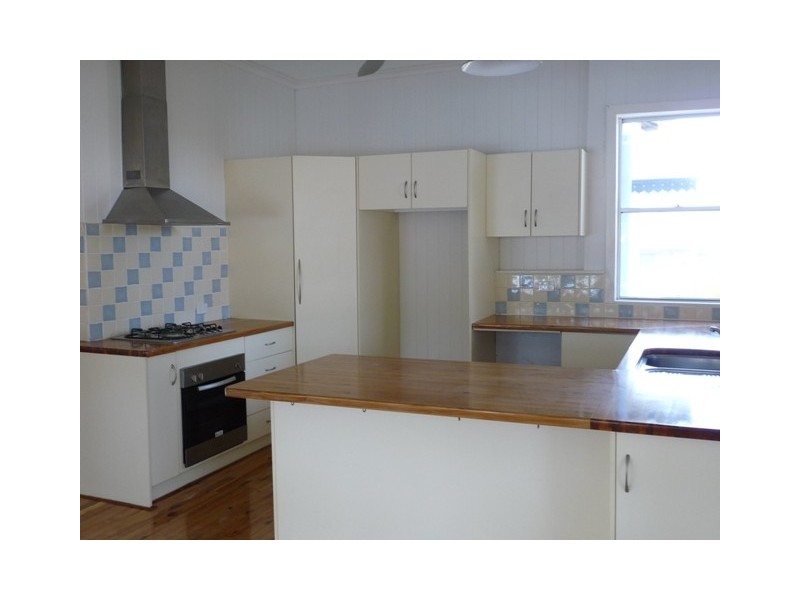 14 Base Street, Victoria Point QLD 4165