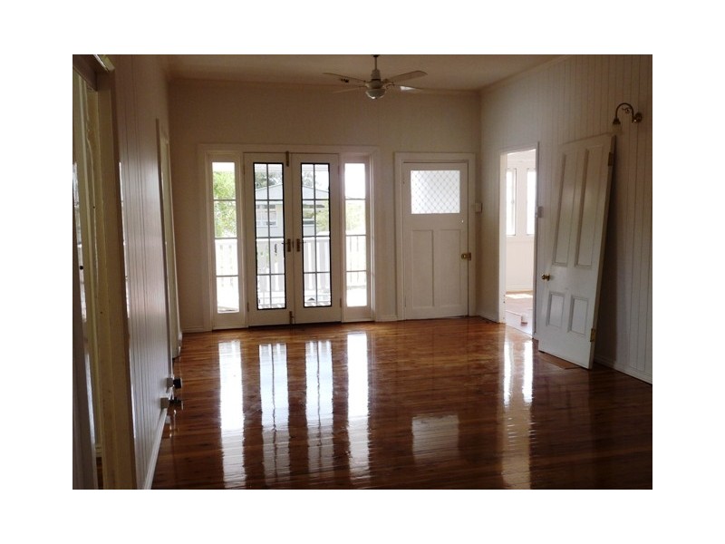 14 Base Street, Victoria Point QLD 4165